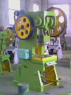 25噸沖床重量、價(jià)格與產(chǎn)品供應(yīng)概覽